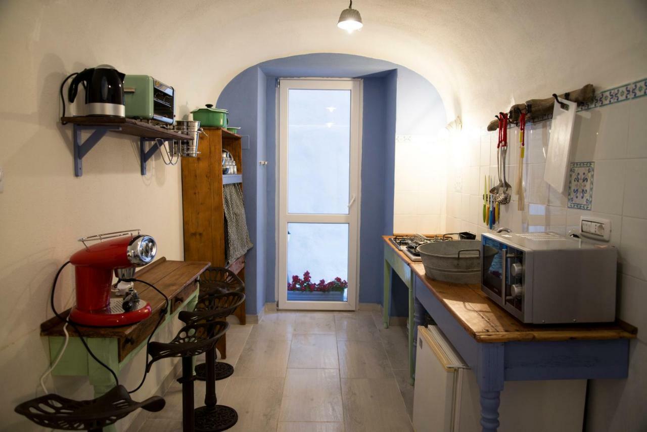 A Mi Manera Otel Sassari Dış mekan fotoğraf